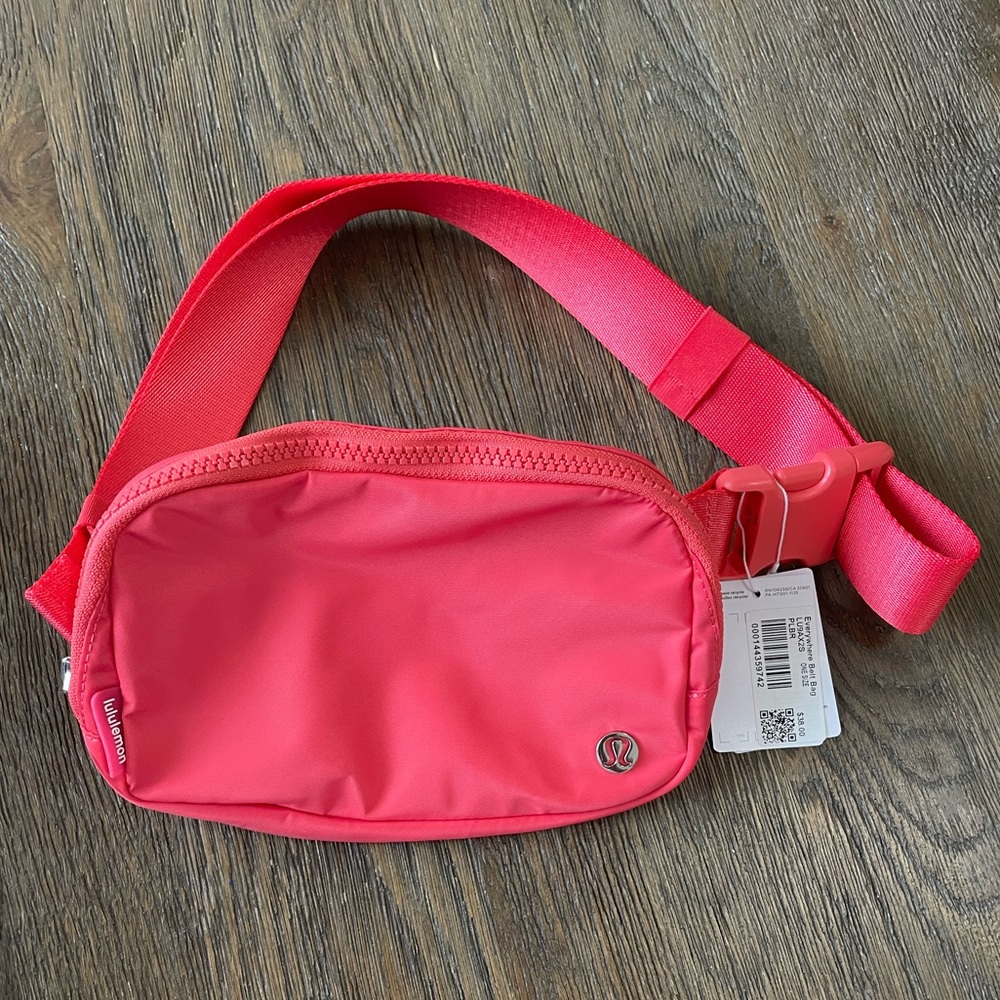 Brand New Pale Raspberry Lululemon Everywhere Belt Bag